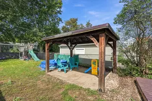 2133 S 89th St, West Allis, WI 53227 - Photo 26