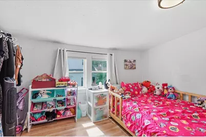 2133 S 89th St, West Allis, WI 53227 - Photo 12