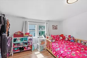 2133 S 89th St, West Allis, WI 53227 - Photo 12