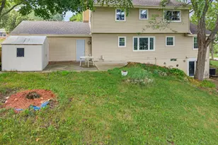 2721 Minot Ln, Waukesha, WI 53188 - Photo 30