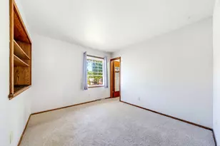 2721 Minot Ln, Waukesha, WI 53188 - Photo 22