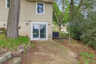 2721 Minot Ln, Waukesha, WI 53188 - Photo 20
