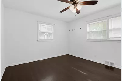 10628 W Sheridan Ave, Milwaukee, WI 53225 - Photo 14