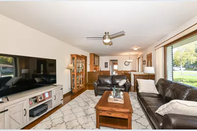 4514  Tennessee Rd, Racine, WI 53405 - Photo 10