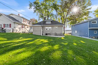 3404  Lake Dr, Hartford, WI 53027 - Photo 6