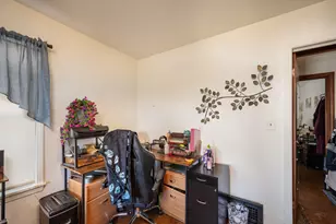 2053 Shoop St, Racine, WI 53404 - Photo 14