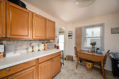 2053  Shoop St, Racine, WI 53404 - Photo 4
