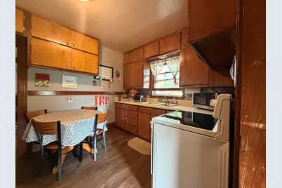 2437 N 22nd St, Sheboygan, WI 53083 - Photo 2