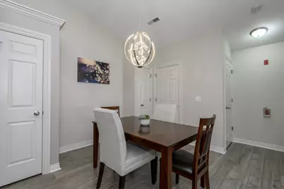 652  Pewaukee Rd #E, Pewaukee, WI 53072 - Photo 6