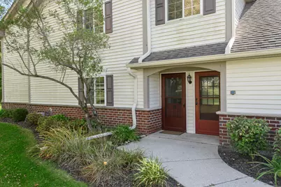 652  Pewaukee Rd #E, Pewaukee, WI 53072 - Photo 2