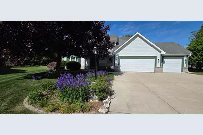 N58W24838  Cardinal Ct, Sussex, WI 53089 - Photo 4