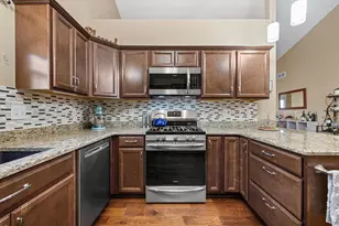 6666 105th St, Pleasant Prairie, WI 53158 - Photo 10