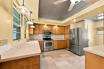838 N 19th St, Manitowoc, WI 54220 - Photo 16