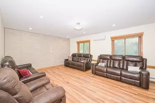 7021 W Southview Dr, Franklin, WI 53132 - Photo 22