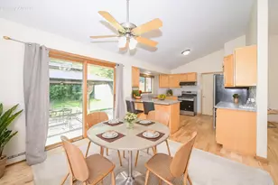 7021 W Southview Dr, Franklin, WI 53132 - Photo 16