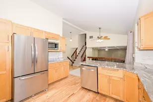 7021 W Southview Dr, Franklin, WI 53132 - Photo 20
