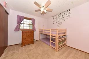 822 Kings Ridge Ct, West Bend, WI 53090 - Photo 8