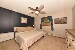822 Kings Ridge Ct, West Bend, WI 53090 - Photo 6