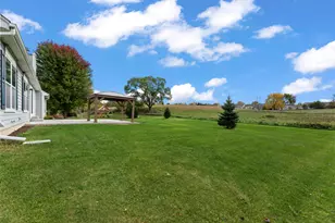 N56W35151 Pondview Ln, Lac La Belle, WI 53066 - Photo 38