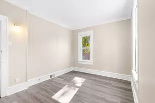 2463 W Chambers St, Milwaukee, WI 53206 - Photo 6