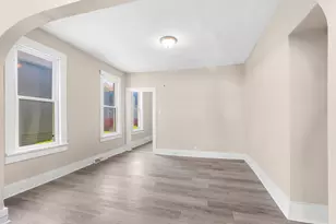 2463 W Chambers St, Milwaukee, WI 53206 - Photo 12