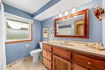 4725  Camfield Dr, Brookfield, WI 53045 - Photo 22