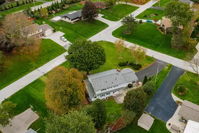 4725  Camfield Dr, Brookfield, WI 53045 - Photo 32