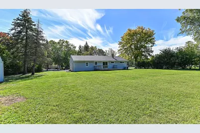 17230 W Jills Dr, New Berlin, WI 53146 - Photo 32