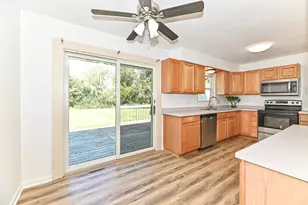 17230 W Jills Dr, New Berlin, WI 53146 - Photo 10