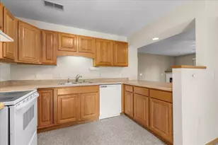 934 Spring Ct, Newburg, WI 53095 - Photo 6