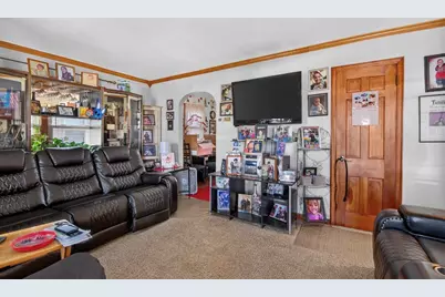 1305  Walton Ave, Racine, WI 53402 - Photo 4