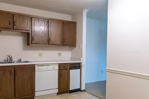 320 E Pleasant St, Oconomowoc, WI 53066 - Photo 20