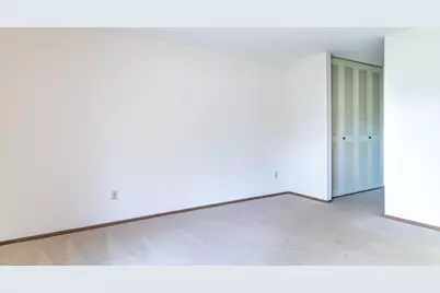 320 E Pleasant St #106, Oconomowoc, WI 53066 - Photo 10