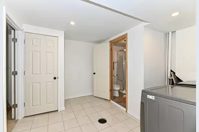 3419 W Parnell Ave, Milwaukee, WI 53221 - Photo 18