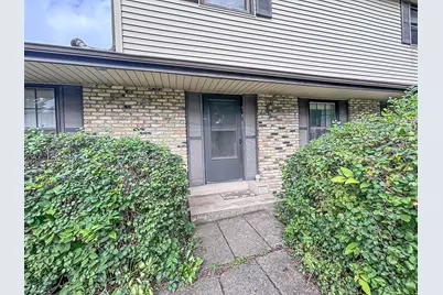 2214  Avalon Dr, Waukesha, WI 53186 - Photo 2