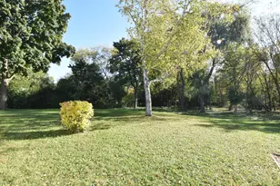 3019 W College Ave, Franklin, WI 53221 - Photo 24
