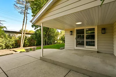 13380  Burlawn Pkwy, Brookfield, WI 53005 - Photo 20
