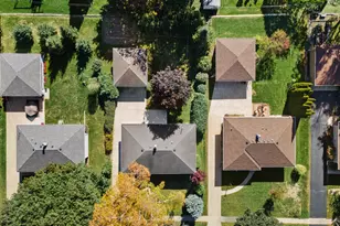 7213 Devonshire Ave, Greendale, WI 53129 - Photo 10