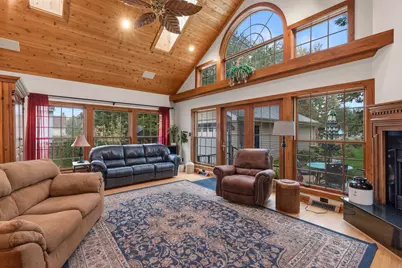 1013 W Grand Ave, Port Washington, WI 53074 - Photo 14