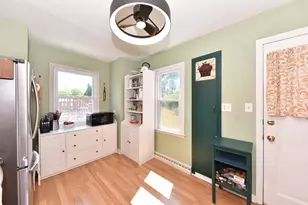 2426 S 73rd St, West Allis, WI 53219 - Photo 10