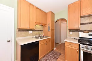 2426 S 73rd St, West Allis, WI 53219 - Photo 12