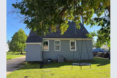 8712 W Montana Ave, West Allis, WI 53227 - Photo 20