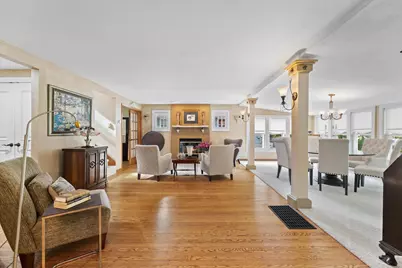 1823 W Shore Dr, Delafield, WI 53018 - Photo 14