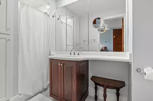 2712 N Maryland Ave, Milwaukee, WI 53211 - Photo 26