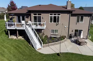 1050 Cumberland Trail, Lake Geneva, WI 53147 - Photo 6
