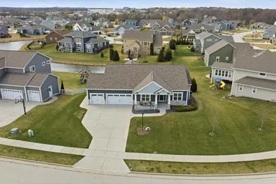 W136N6171  Weyer Farm Dr, Menomonee Falls, WI 53051 - Photo 60