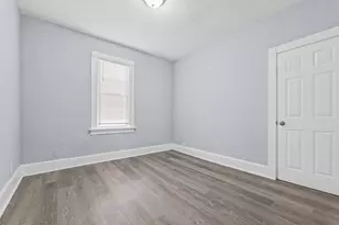 2910 N 17th St, Milwaukee, WI 53206 - Photo 6