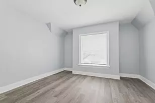 3701 W Kilbourn Ave, Milwaukee, WI 53208 - Photo 10