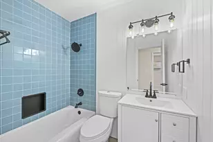 9131 N Pelham Pkwy, Bayside, WI 53217 - Photo 10