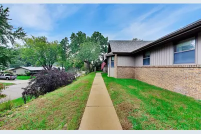 373  Church St, Burlington, WI 53105 - Photo 6